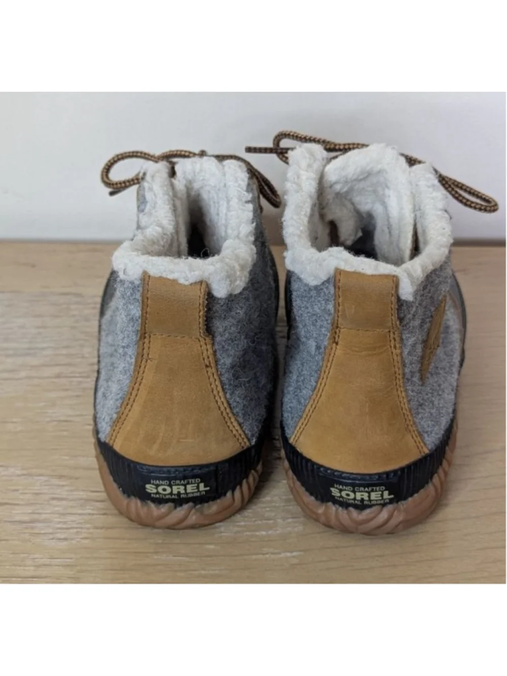 Women's Sorel Winter & Rain Boots 8.5 Gray Brown Waterproof